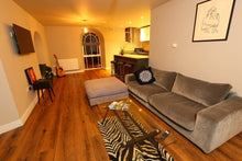 Load image into Gallery viewer, Breathe Residence Dec 29/30/31 2023
